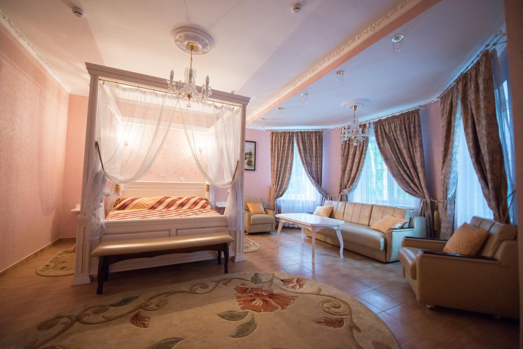 Hotel Oazis-M Babin Esterno foto